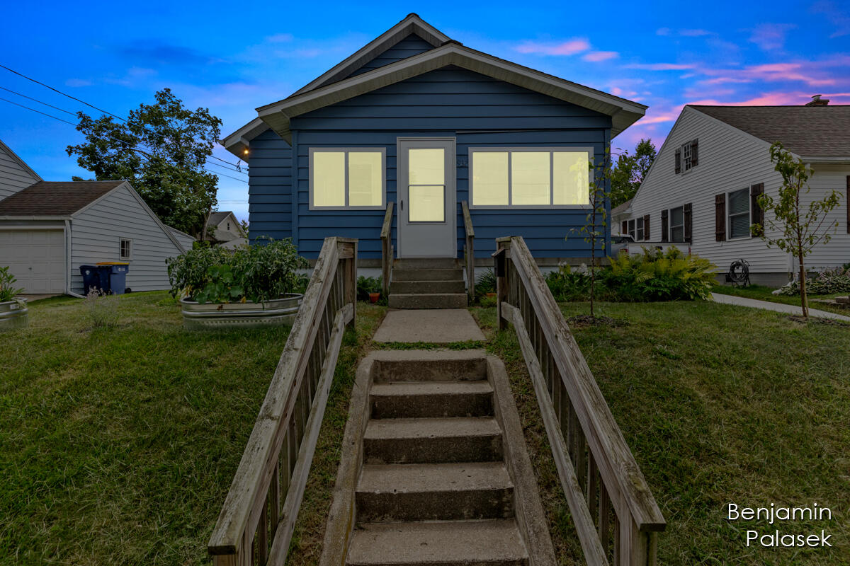 Arlington St, Grand Rapids, MI 49505
