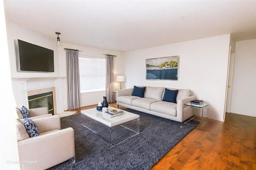 150 N River Cir, Oceanside, CA, 92057-3755 | Card Image