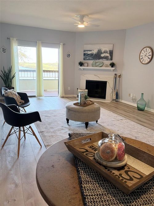 apt-104-18809 Egret Bay Blvd, Houston, TX, 77058-3282 | Card Image