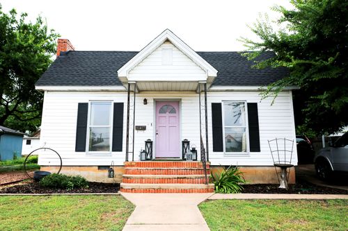 1406 Ford St, Llano, TX, 78643-2616 | Card Image