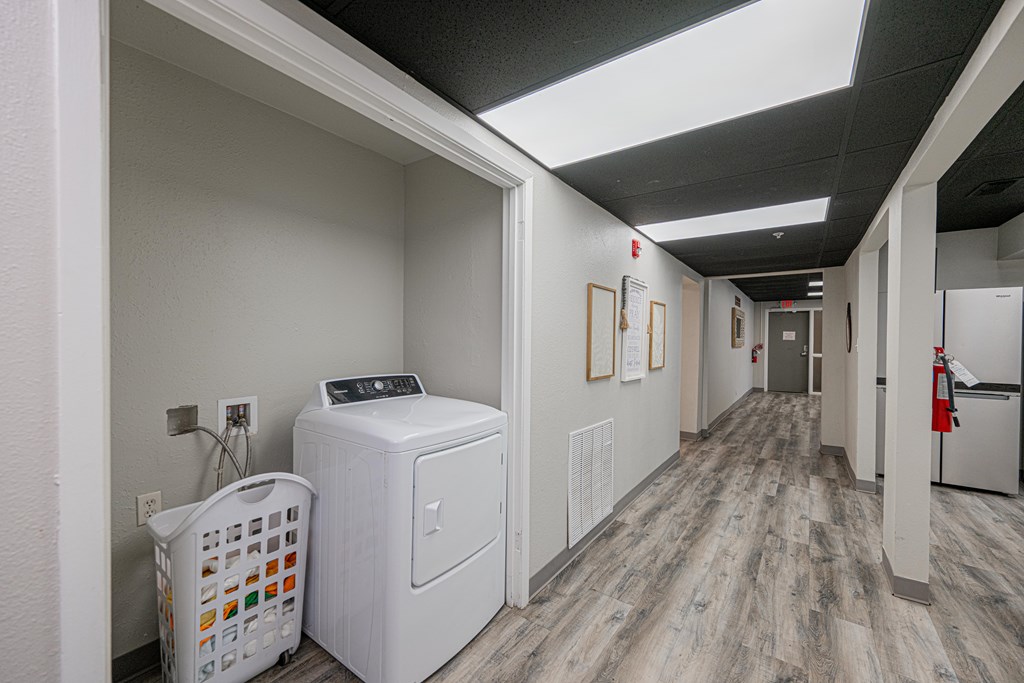 Commercial Sale in Odessa 4