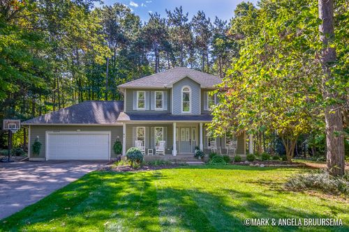 15276 Meadowwood Dr, Grand Haven, MI, 49417-9684 | Card Image