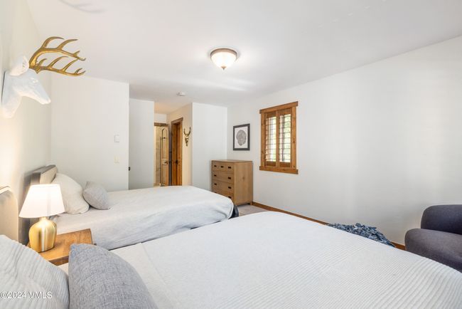 B4 - 4770 Bighorn Rd, Townhouse with 3 bedrooms, 3 bathrooms and 1 parking in Vail CO | Image 18