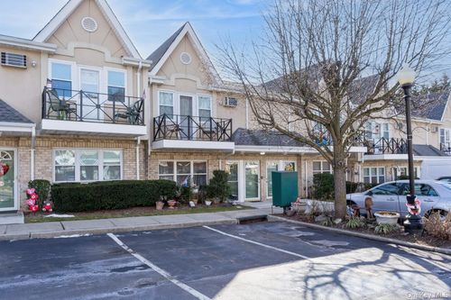 308 Cambridge Ct, Glen Cove, NY, 11542-3097 | Card Image