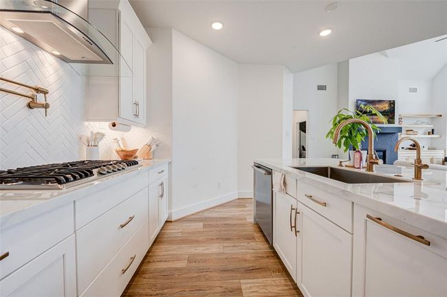 Kitchen | Image 23