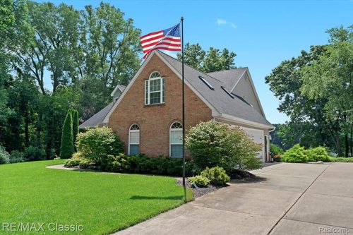 2821 Allison Ln, Highland, MI, 48357-3162 | Card Image