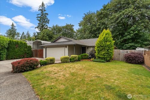 1306 Se 3rd Ave, Battle Ground, WA, 98604-8941 | Card Image