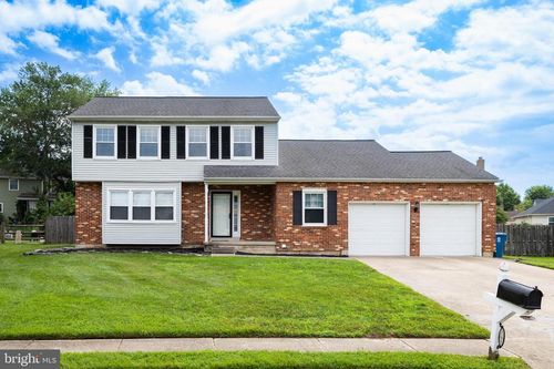 27 Sumac Ct, NEWARK, DE, 19702-2885 | Card Image