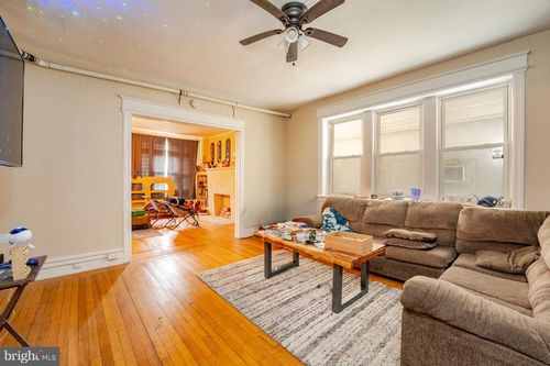 2-3809 Ventnor Ave, Atlantic City, NJ, 08401-5944 | Card Image