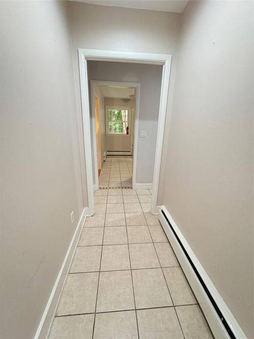 42 Burlison Ave, Ellenville, NY, 12428-2626 | Card Image