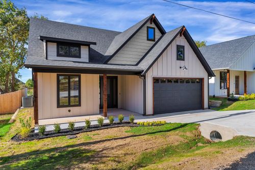 1012 Mustang Trl, Granbury, TX, 76049-5652 | Card Image