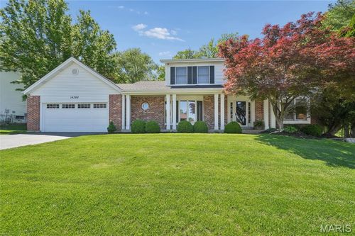 14792 Timberbluff Dr, Chesterfield, MO, 63017-5576 | Card Image