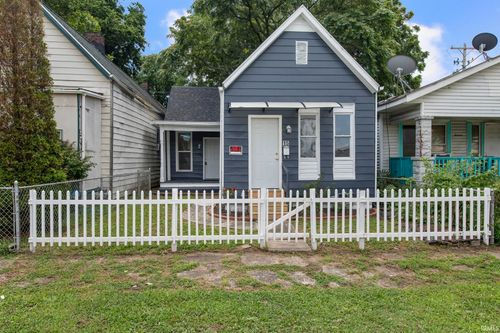 15 E Tennessee St, Evansville, IN, 47711-4633 | Card Image