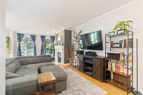 206-898 Vernon Ave, Victoria, BC, V8X2W6 | Card Image