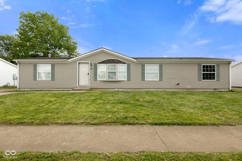 4687 Breckenridge Dr, Columbus, IN, 47203-4713 | Card Image