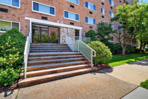apt-5b-414 Benedict Ave, Tarrytown, NY, 10591-4925 | Card Image