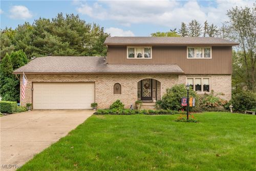 8804 Prancer Ave Nw, North Canton, OH, 44720-4620 | Card Image