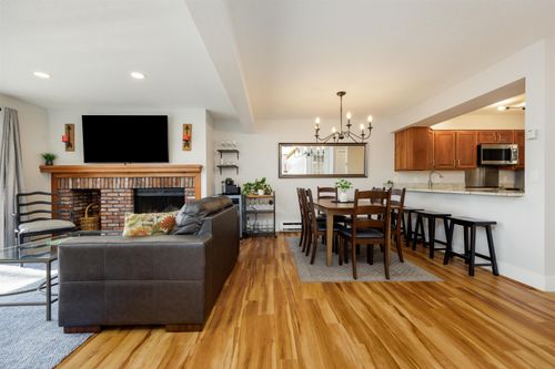 170 Sugarhill Ln, Quechee, VT, 05059-3184 | Card Image