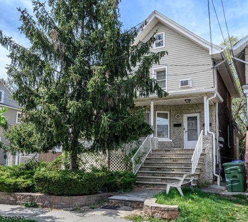 513 E Price St, Linden, NJ, 07036-2828 | Card Image