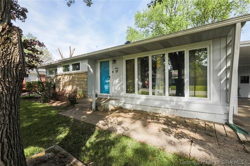 2724 Hillview Dr, New Albany, IN, 47150-2016 | Card Image