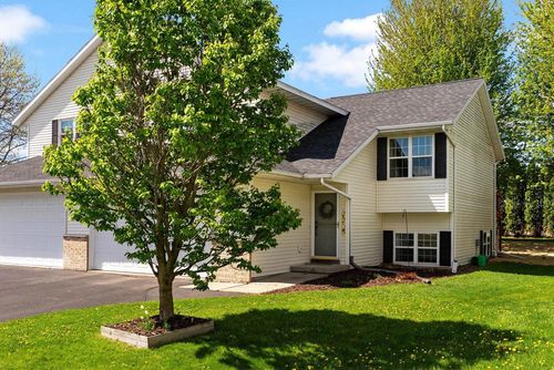 556 Ronald Lee Circle, RIO, WI, 53960 | Card Image