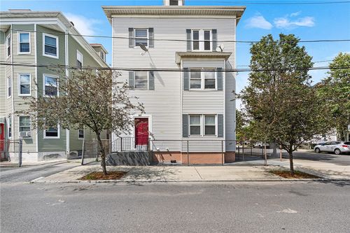 147 Hudson St, Providence, RI, 02909-2063 | Card Image