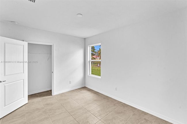 2033 Sw Castinet Ln, House other with 4 bedrooms, 3 bathrooms and null parking in Port St. Lucie FL | Image 19