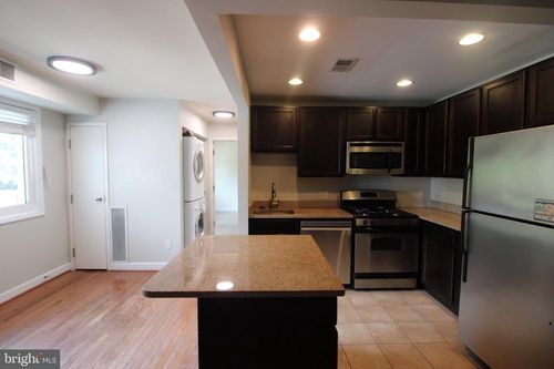 12-1221 N Quinn St, Arlington, VA, 22209-3323 | Card Image