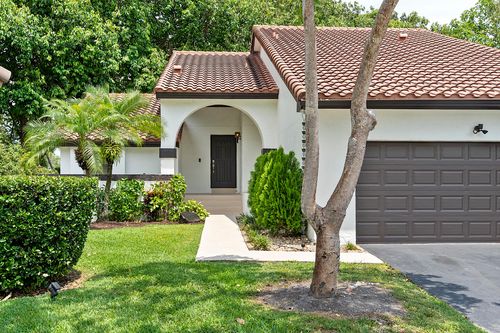 1955 Sacramento, Weston, FL, 33326 | Card Image