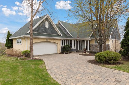 1360 Skyline Dr, Golden Valley, MN, 55422-4280 | Card Image