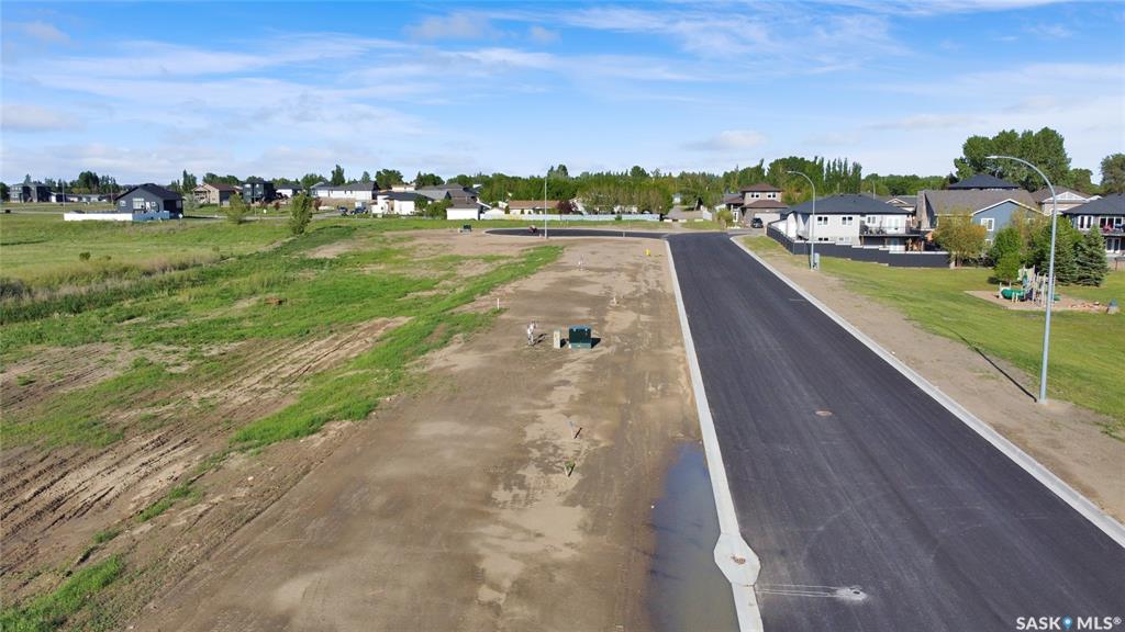Land in Pilot Butte 2