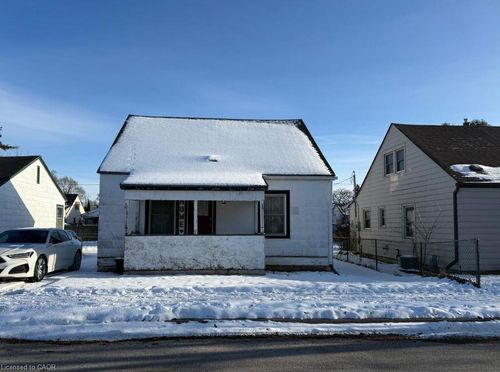 {{alt}} | Card Image