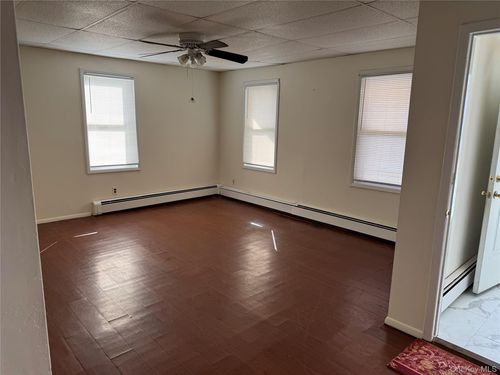 apt-1-61 Nassau Ave, Glen Cove, NY, 11542-4075 | Card Image