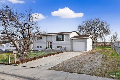 10001 W Fox Brush Dr, Boise, ID, 83709-7430 | Card Image
