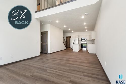 2406 E Jetty Pl Place, Sioux Falls, SD, 57108 | Card Image