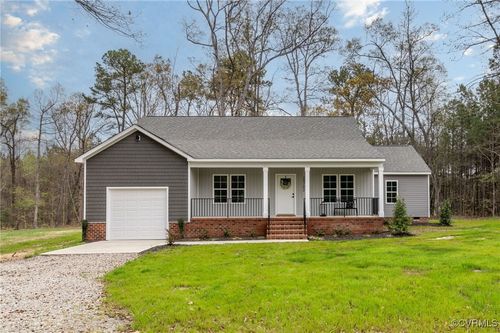 24702 River Rd, North Dinwiddie, VA, 23803-8328 | Card Image