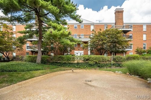 apt-6-10367 Oxford Hill Dr, Saint Louis, MO, 63146-5734 | Card Image