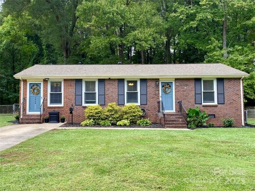 3808 Seaforth Dr, Charlotte, NC, 28205-4422 | Card Image