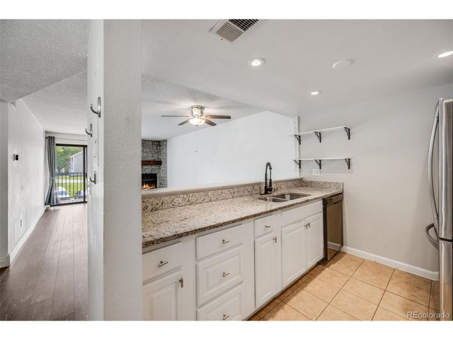 APT-206 - 401 S Kalispell Way, House attached with 2 bedrooms, 2 bathrooms and null parking in Aurora CO | Image 4
