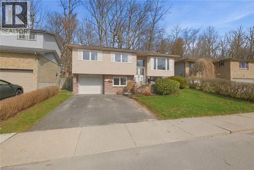 147 Forest Road, Brantford, ON, N3S7L5 | Card Image
