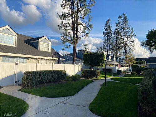 805 W Grondahl St, Covina, CA, 91722-1343 | Card Image