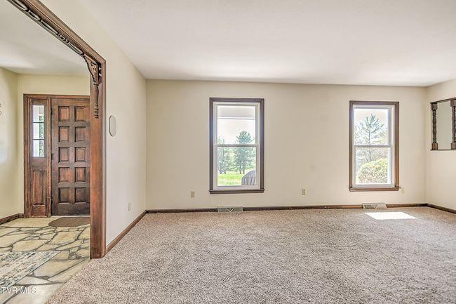 646 Meadow View Rd, House other with 4 bedrooms, 2 bathrooms and null parking in Bristol TN | Image 9
