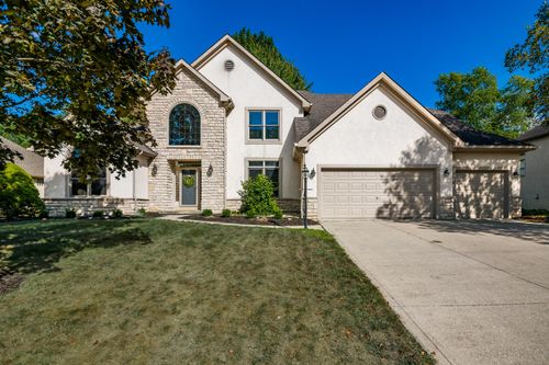 6639 Meadow Glen Dr S, Westerville, OH, 43082-8284 | Card Image