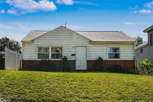 916 N 8th St, Burlington, IA, 52601-4931 | Card Image