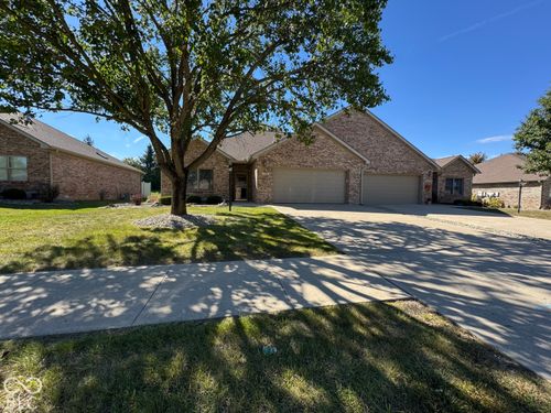 112 Cardinal Ln, Alexandria, IN, 46001-8105 | Card Image