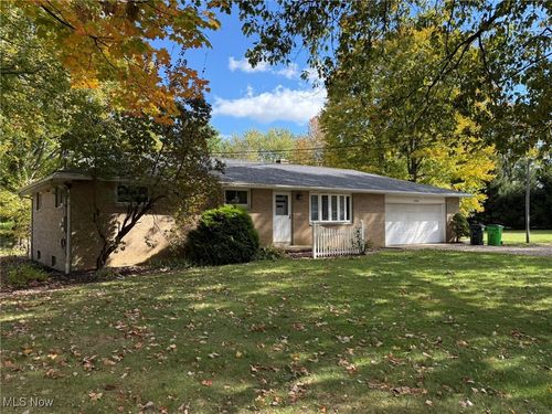 5941 Richville Dr Sw, Navarre, OH, 44662-9729 | Card Image