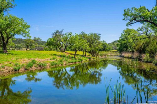 171 Flach Rd, Comfort, TX, 78013-3333 | Card Image