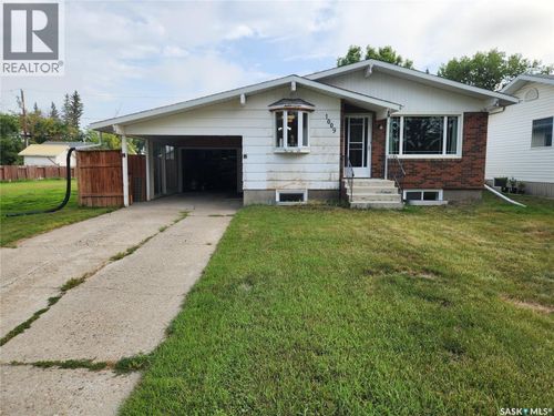 1009 106th Ave, Tisdale, SK, S0E1T0 | Card Image