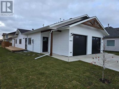 5143 52 St, Home with 2 bedrooms, 2 bathrooms and 2 parking in Lacombe AB | Image 1