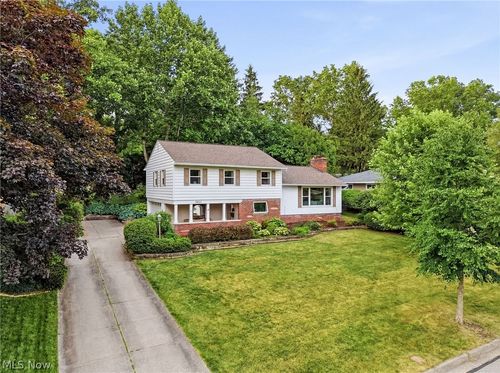 3031 Silverview Dr, Silver Lake, OH, 44224-3859 | Card Image